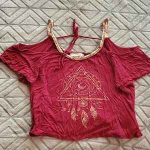 Cold shoulder crop top